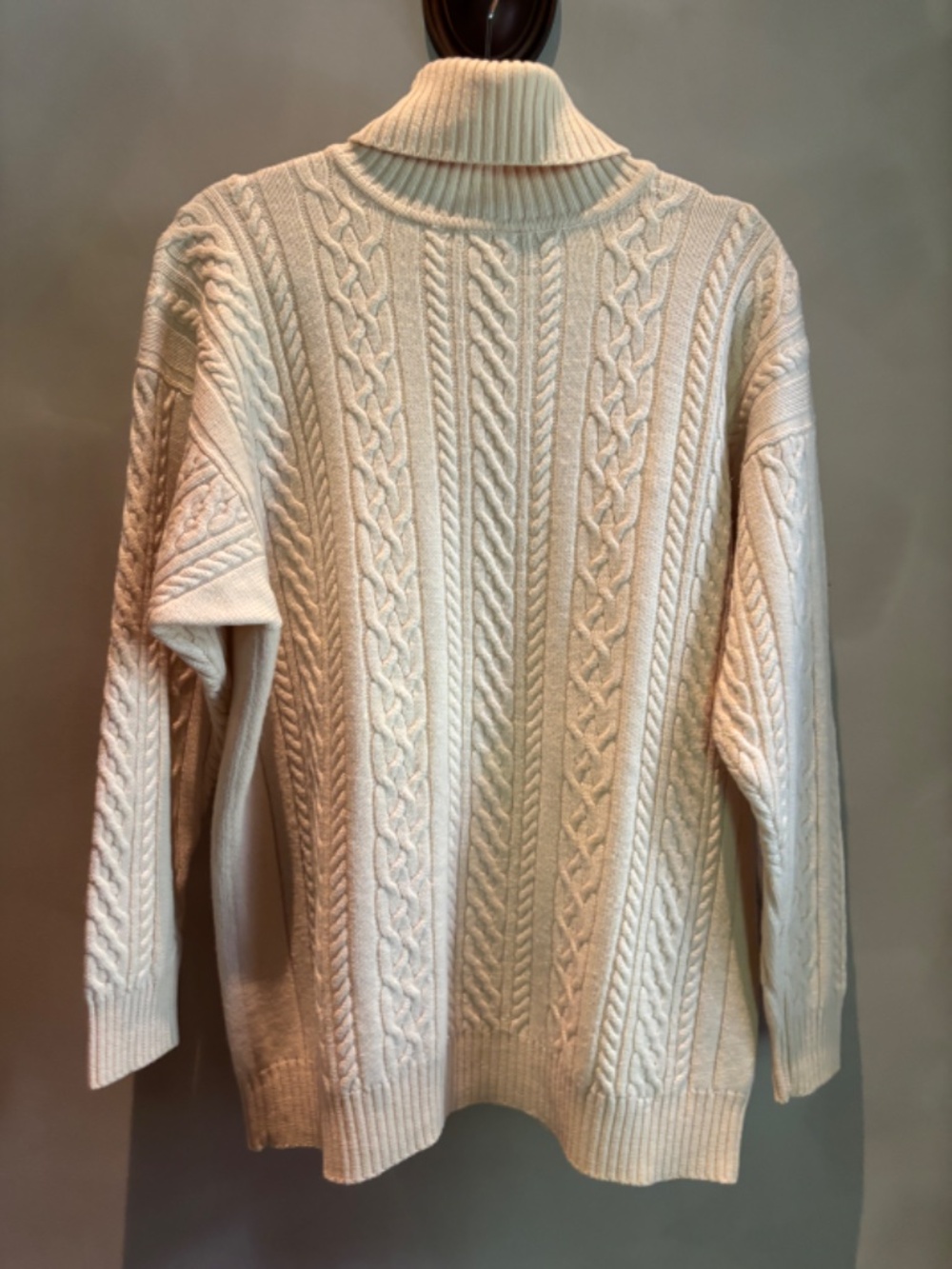 ANNE KLEIN Cream Turtleneck Sweater - Picture 2 of 3